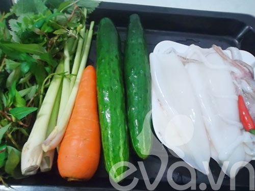 gỏi mực thái lan