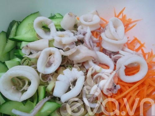 trộn gỏi mực
