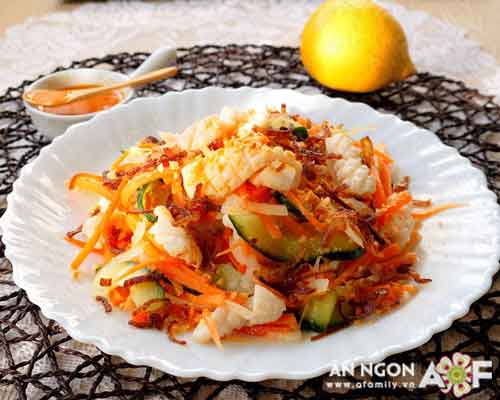 gỏi mực chua cay