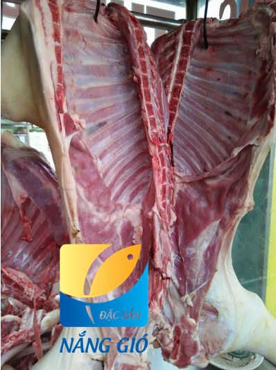 Thịt dê tươi Ninh Thuận để nấu món thịt dê hầm tỏi